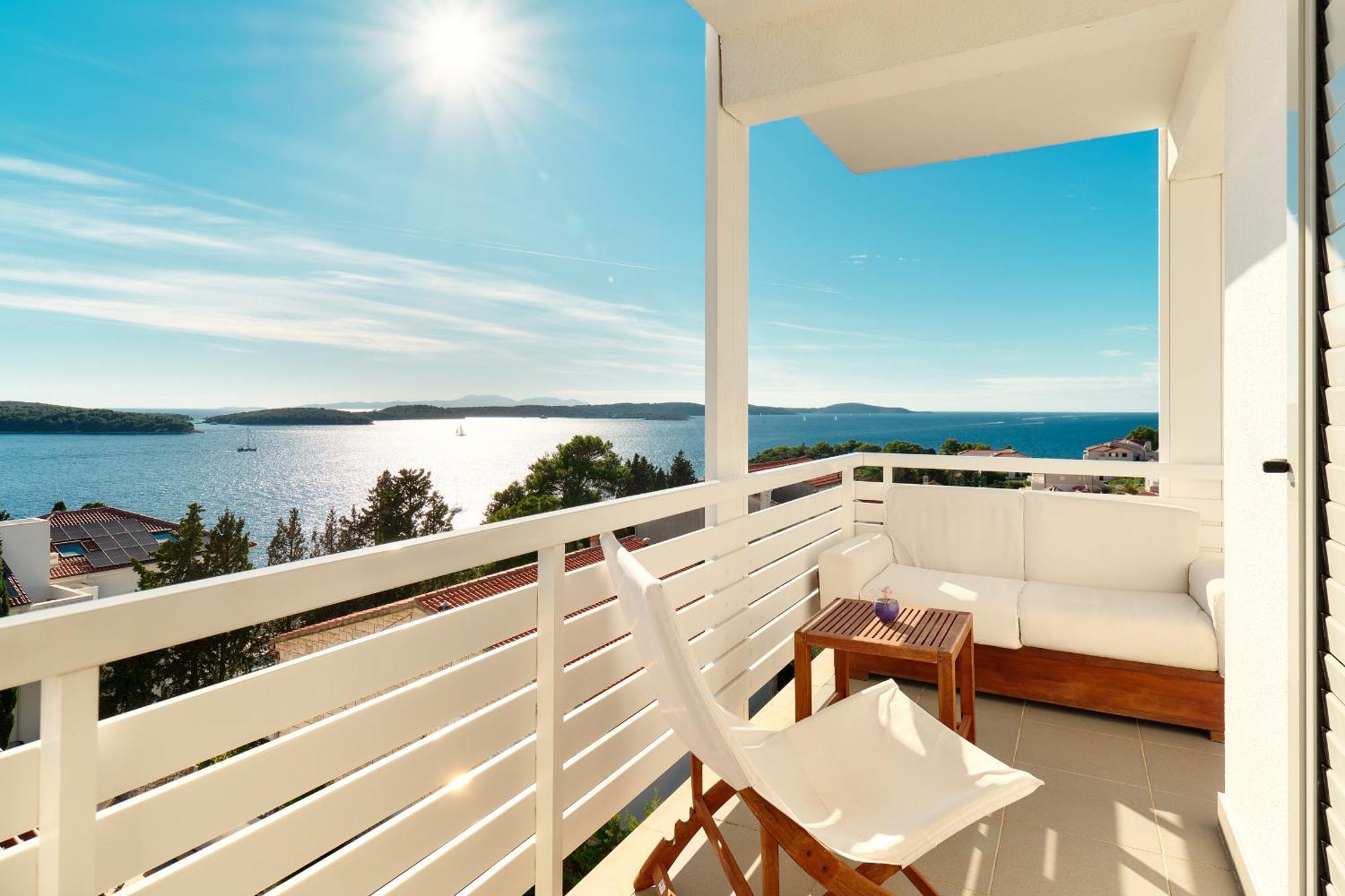 Amfora Hvar Grand Beach Resort Hvar Town Exterior photo